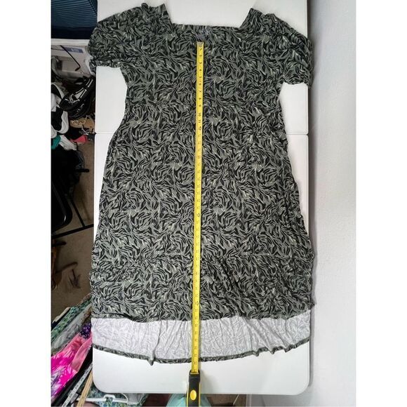 Terra & Sky 1X High Low Top - Side Pockets Black & Grey pattern short Sleeves - Picture 8 of 14